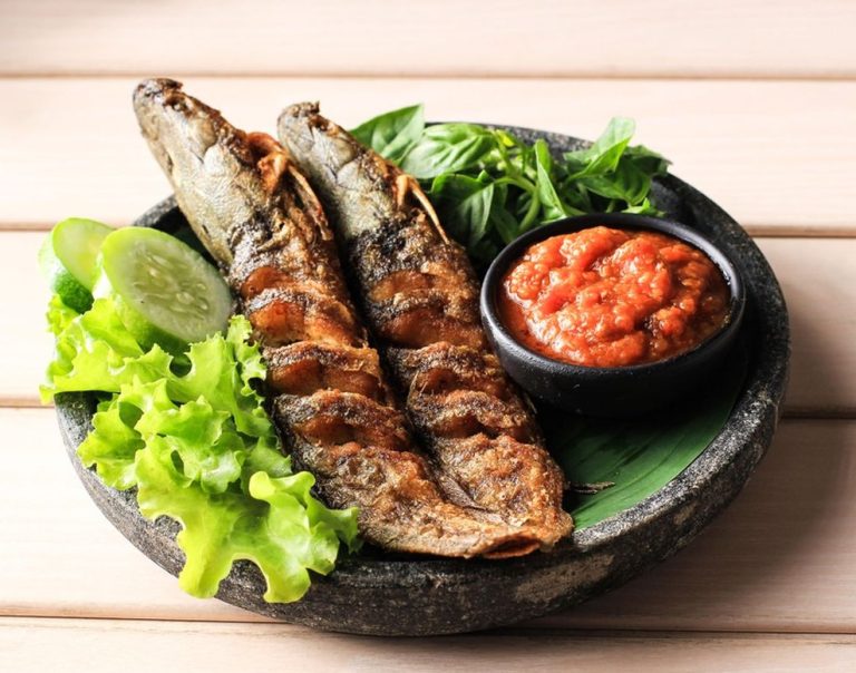 Ide Nama Usaha Pecel Lele Unik dan Kekinian -jasalogocepat