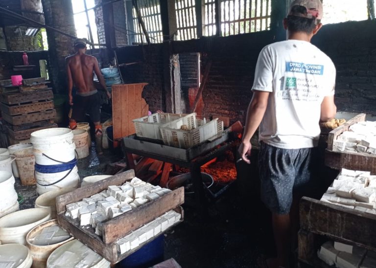 Peluang Usaha Tahu - jasalogocepat